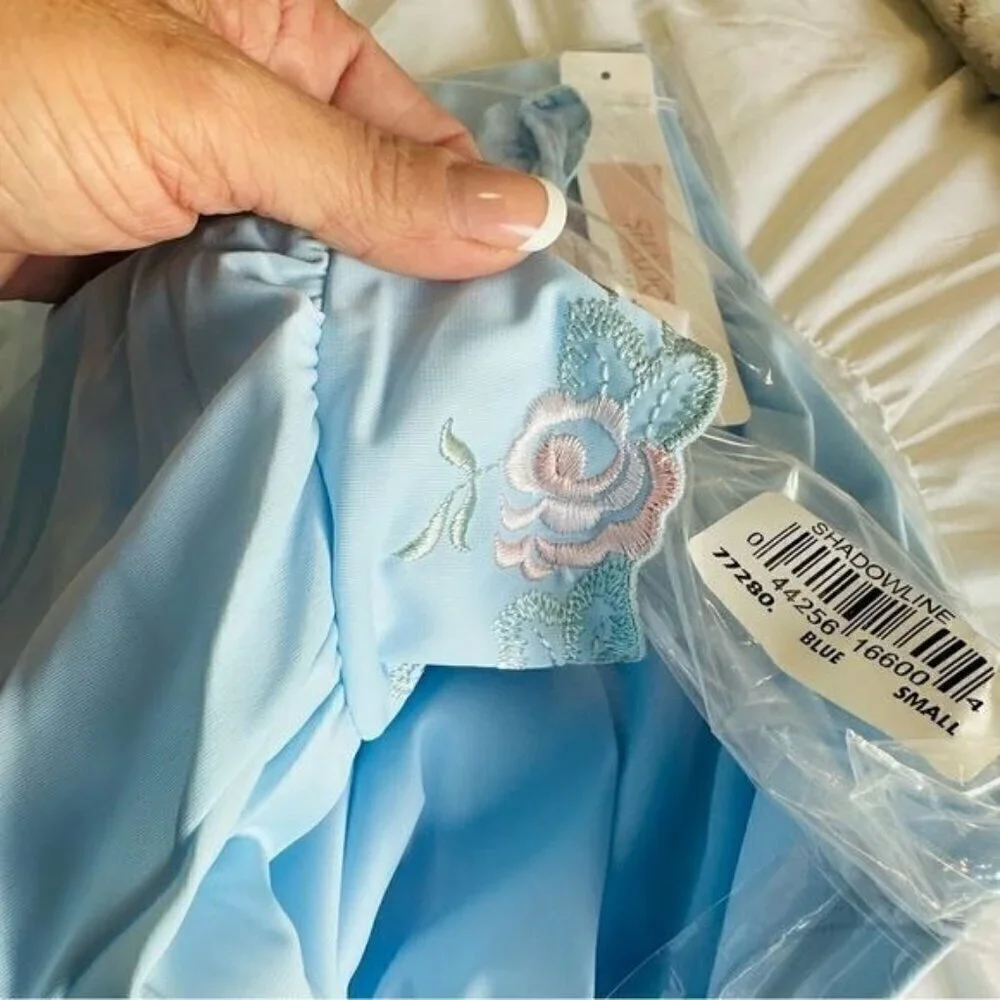 Shadowline Petals 53 Inch Long Sleeve Gown - Blue 33280 Size Small